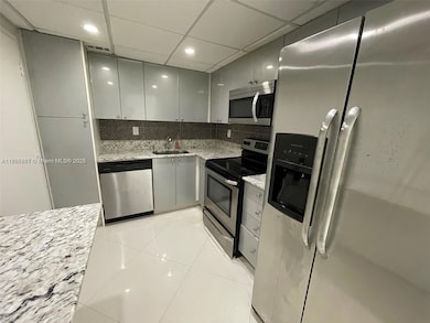 Regency Tower unit 3D, Miami Beach, FL 33140 - photo 7