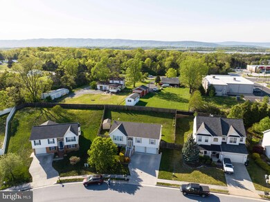 168 Aden Dr, Strasburg, VA 22657 - photo 2