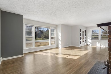 601 W Washington St, Marshfield, MO 65706 - photo 7