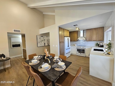 5752 N Scottsdale Rd, Paradise Valley, AZ 85253 - photo 3