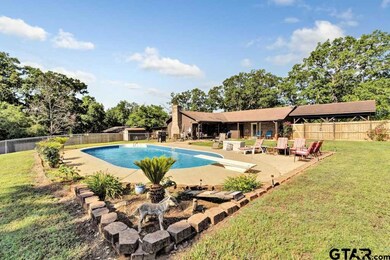 10537 Creek Bend Dr, Tyler, TX 75707 - photo 3