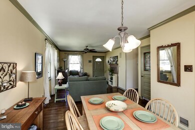 2218 Orchid Dr, Falls Church, VA 22046 - photo 5