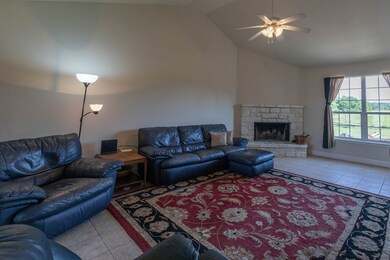 606 Prickly Pear Ct, Fredericksburg, TX 78624 - photo 5