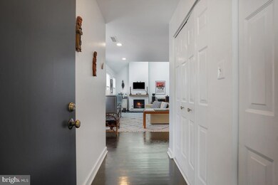 2246 Washington Ave unit 201, Silver Spring, MD 20910 - photo 4