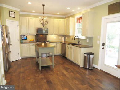 22144 Long Bow Dr, California, MD 20619 - photo 3