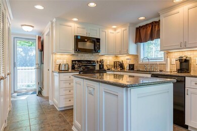 499 Seaside Ave, Saco, ME 04072 - photo 6