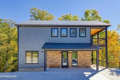 1028 Old Cartertown Rd, Gatlinburg, TN 37738 - photo 2