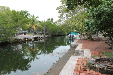 Full concrete seawall