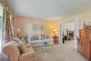 Glass pocket doors between Living and Family Room