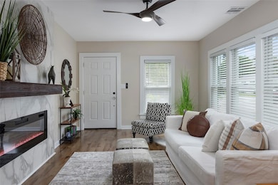 703 38th Ave N, St. Petersburg, FL 33704 - photo 6