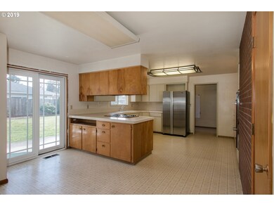 495 Shire Ct, Eugene, OR 97401 - photo 3