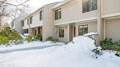 25 Irongate unit 525, Metuchen, NJ 08840 - photo 3