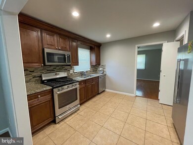 7417 Castle Rd, Manassas, VA 20109 - photo 7