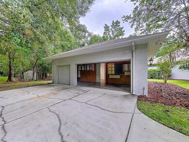 3 Car Garage