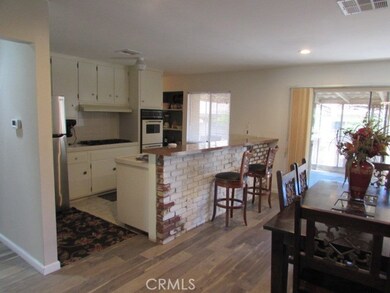 588 W 7th St, Upland, CA 91786 - photo 6