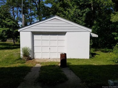 2740 Odi St, West Point, VA 23181 - photo 2