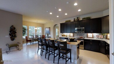 5 Juliette Kitchen 3