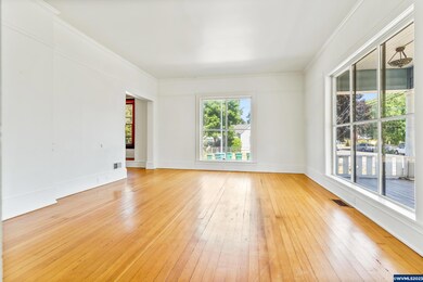 1113 E 4th St, Newberg, OR 97132 - photo 7