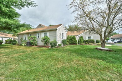 135B Rigi Strasse Freehold NJ 07728 (6)