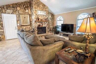 living room (1 of 1)