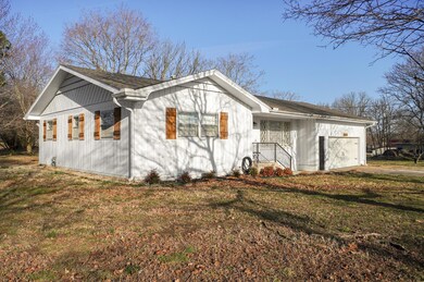 201 N Public Ave-2