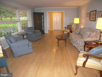 14821 Spring Meadows Dr, Germantown, MD 20874 - photo 4