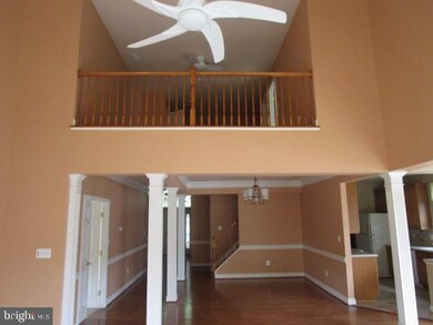 6816 Crofton Colony Ct, Crofton, MD 21114 - photo 4