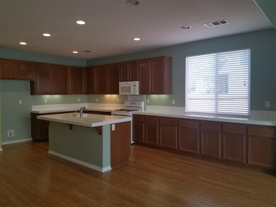 3312 Palm Frond St, Rosamond, CA 93560 - photo 2