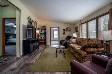 565 E 500 S, La Porte, IN 46350 - photo 5