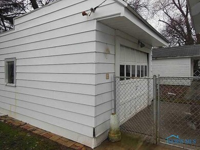1029 Olson St, Toledo, OH 43612 - photo 2
