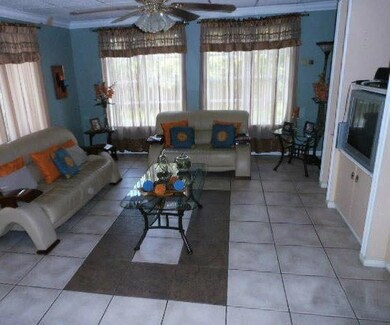1915 Iris Rd, West Palm Beach, FL 33415 - photo 3