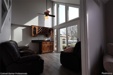 22305 King Rd, Woodhaven, MI 48183 - photo 5