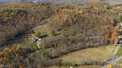 9204 Sandyville Rd NE, Mineral City, OH 44656 - photo 2