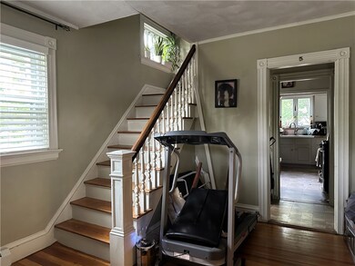 Stairway/Foyer