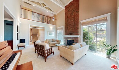 22154 Alizondo Dr, Woodland Hills, CA 91364 - photo 7