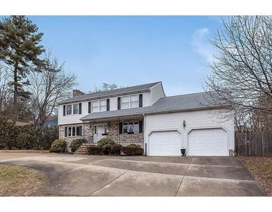 54 Wildwood Ln, Waltham, MA 02451 - photo 2