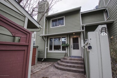 Exterior 3