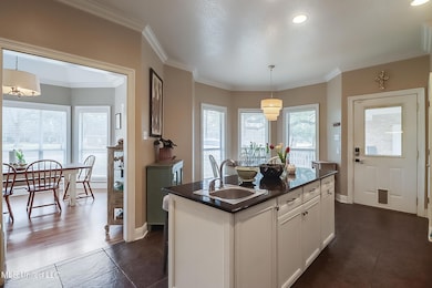 Eat in Kitchen/Dining