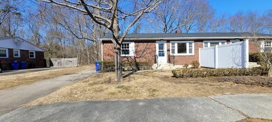 21 Cobb Dr, Rockland, MA 02370 - photo 2
