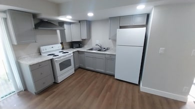 3403 Kenbrooke Ct, Kalamazoo, MI 49006 - photo 2