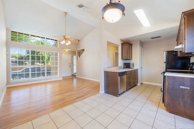 9140 Timber Path unit 2204, San Antonio, TX 78250 - photo 7