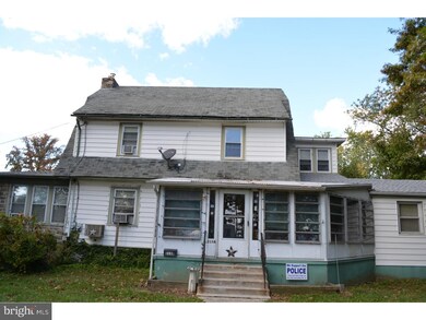 213 Collingdale Ave, Darby, PA 19023 - photo 2