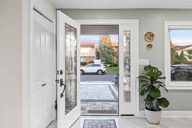 3012 Mandalay Beach Rd, Wantagh, NY 11793 - photo 5