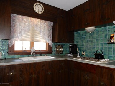23 Sunnyside Terrace, Staten Island, NY 10301 - photo 5