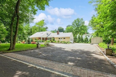 77 Duck Pond Rd, Glen Cove, NY 11542 - photo 5