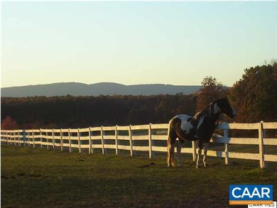 336 Country Club Dr, Green Spring, VA 22942 - photo 5