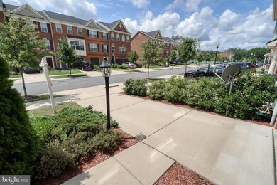 11406 Sandhurst Place, White Plains, MD 20695 - photo 2