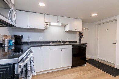 1319 W Textile Rd unit 2, Ann Arbor, MI 48108 - photo 7