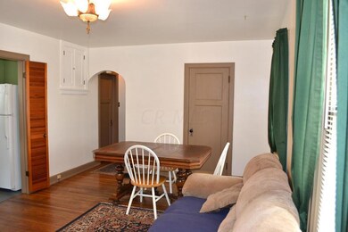 Merion_Village_339_Reinhard_Ave_Living_R