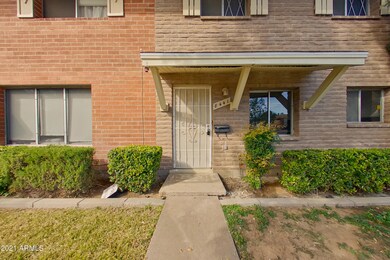 8441 E Montebello Ave-print-026-025-Fron